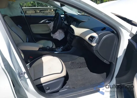 2019 Infiniti Qx30 Luxe z USA, uszkodzony, nr VIN SJKCH5CP3KA009376